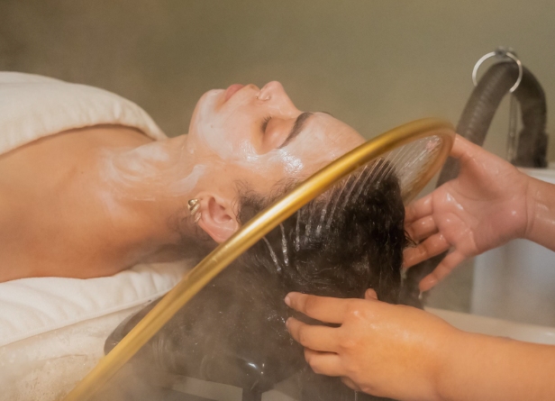 Spa & Beauty
                        Treatment